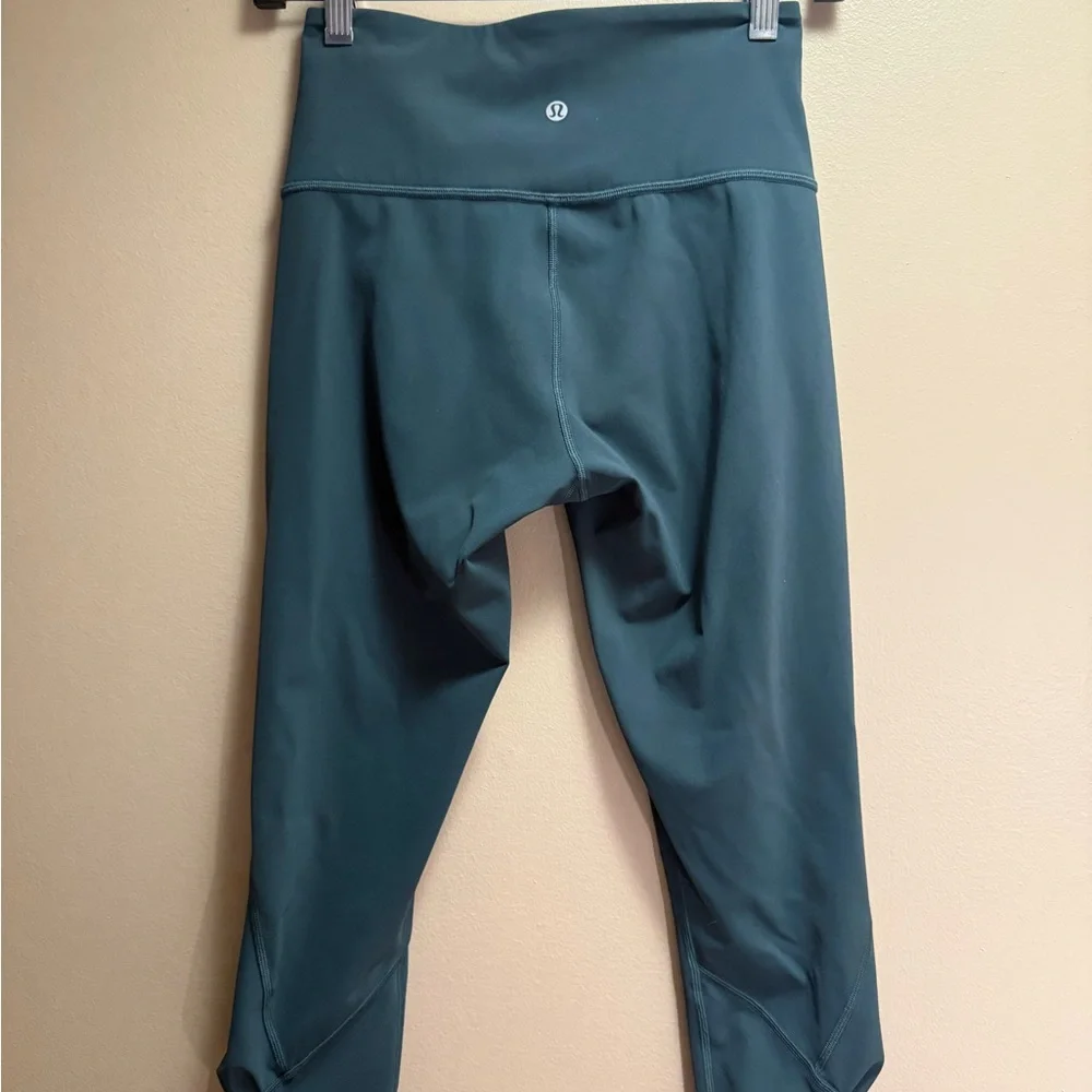 Lululemon Teal High Rise Capri Leggings Size 6 - Picture 3 of 8